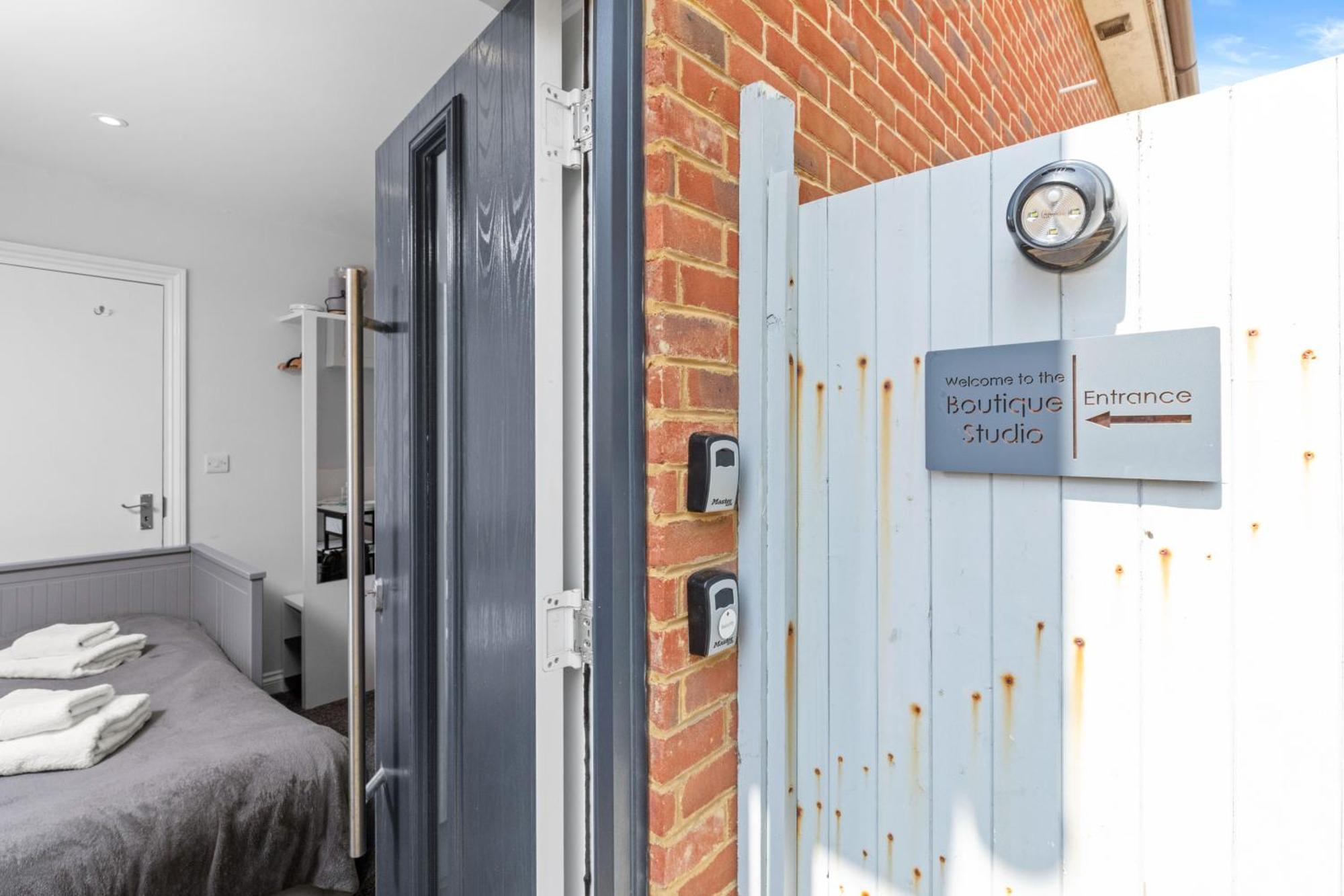 Rottingdean Boutique Studio Apartment By The Sea Brighton Eksteriør bilde